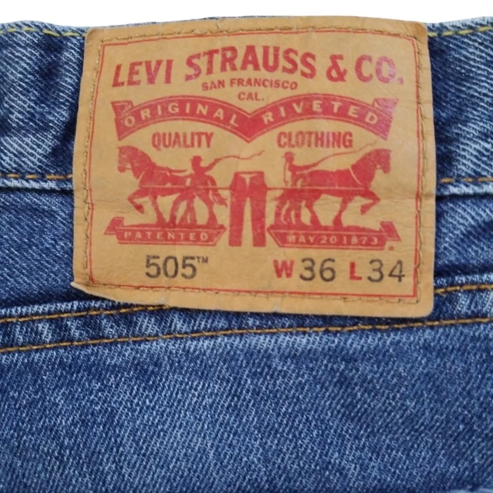 Levi’s 505 Men’s Regular Fit‎ Straight Leg Jeans Size 36